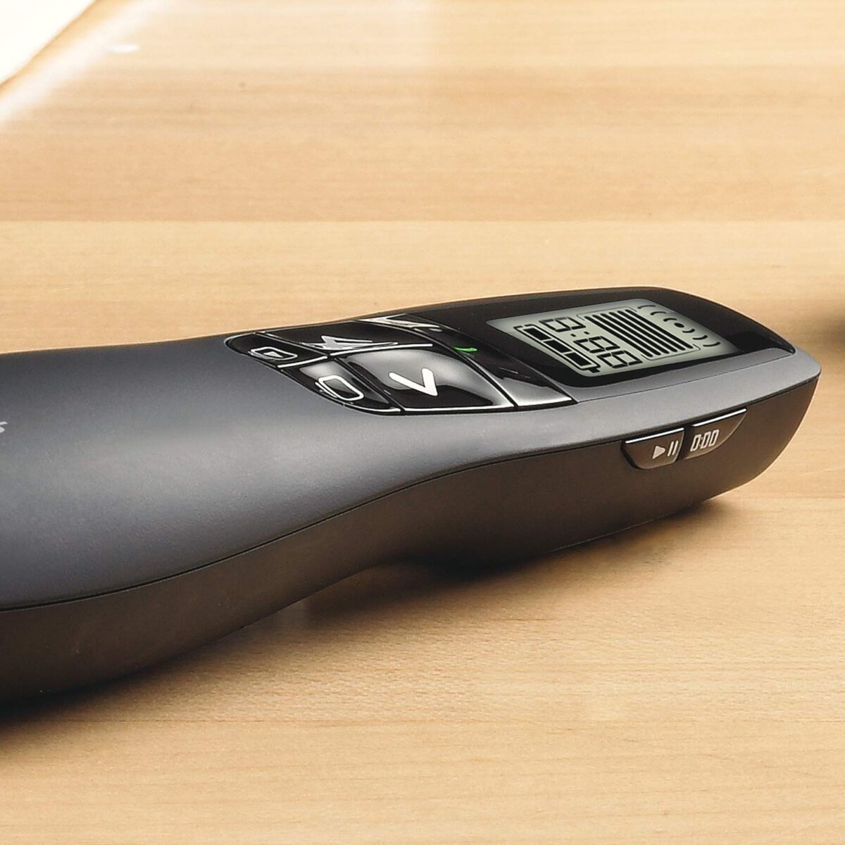 Logitech R800 Professional Presenter (Black) - Image 4