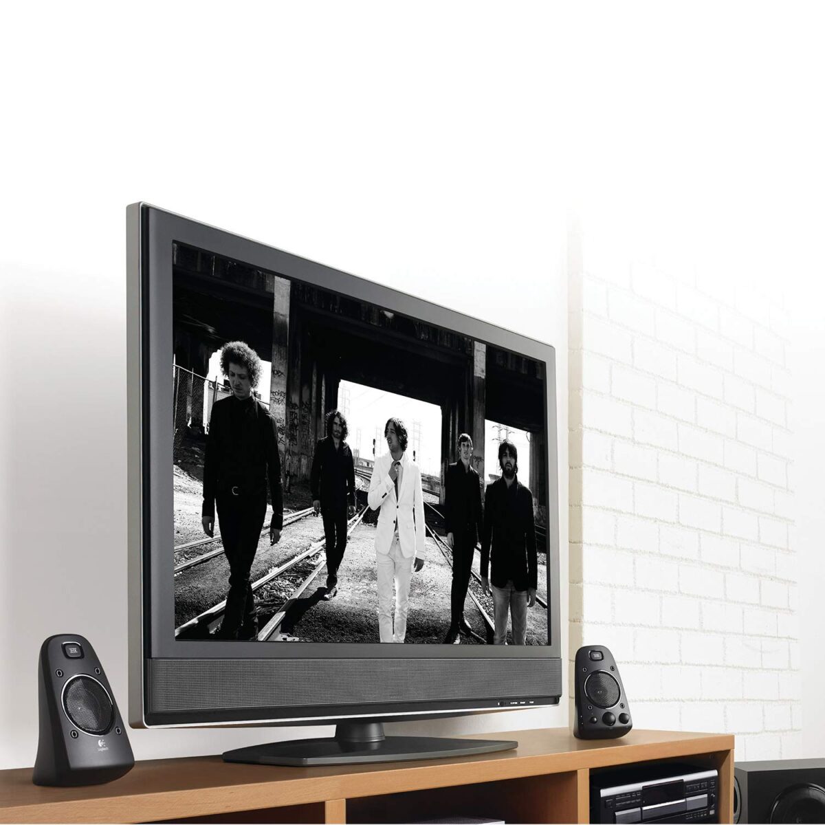 Logitech Z623 THX 400 Watt 2.1 Channel Wired Speaker (Black) - Image 5